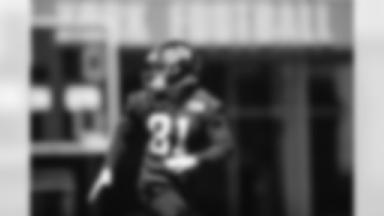 Alex Bachman (81)