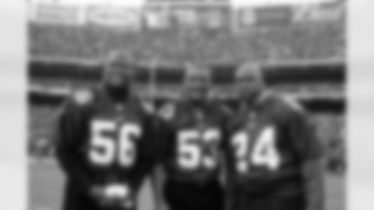 Former New York Giants greats Lawrence Taylor (56), Harry Carson (53), and Ottis Anderson (24) are on the field before a 41 - 0 victory over the Minnesota Vikings in the 2000 NFC Championship Game on Jan. 14, 2001 at Giants Stadium in East Rutherford, NJ. (AP Photo / Al Messerschmidt