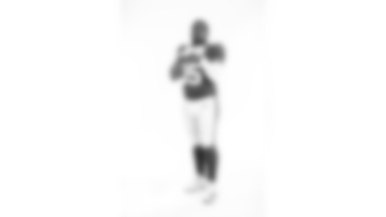 DL B.J. Hill (95)