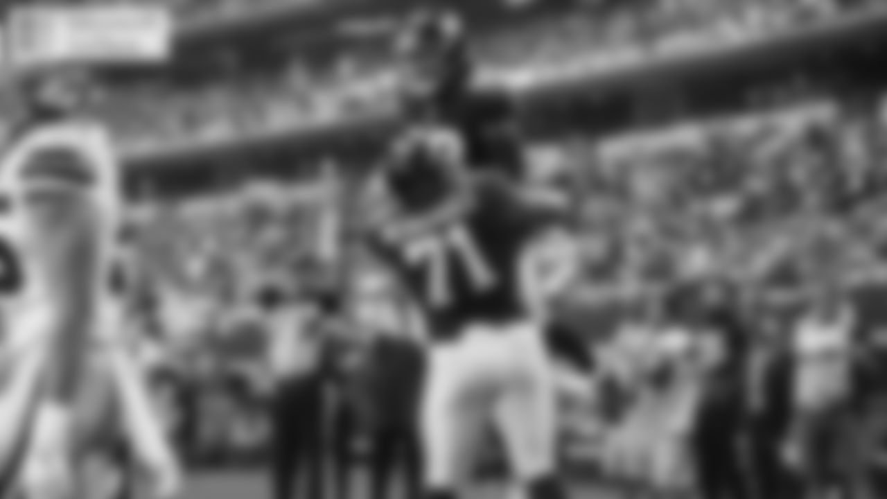 TE EVAN ENGRAM: The third-year tight end set single-game career highs last week in receptions (11) and receiving yards (116). His importance to the offense continues to grow as wide receiver Sterling Shepard progresses through the concussion protocol.
