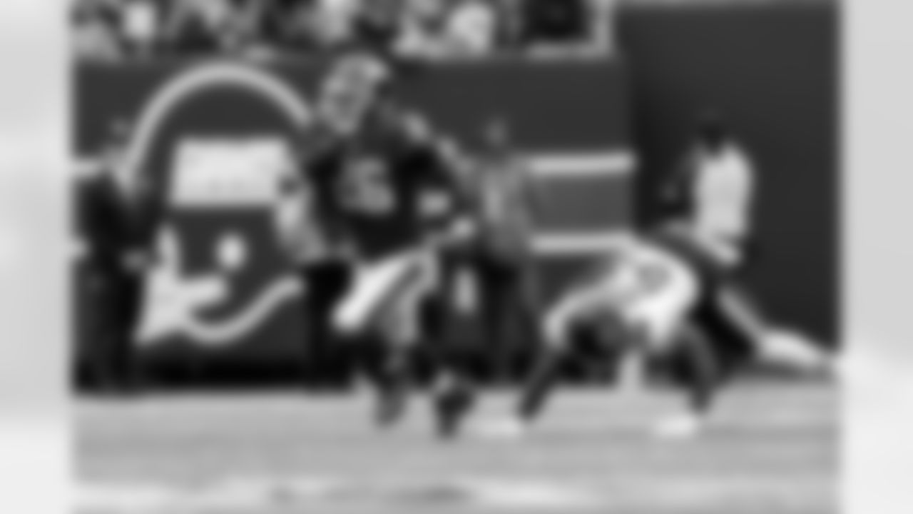 Saquon Barkley (26)