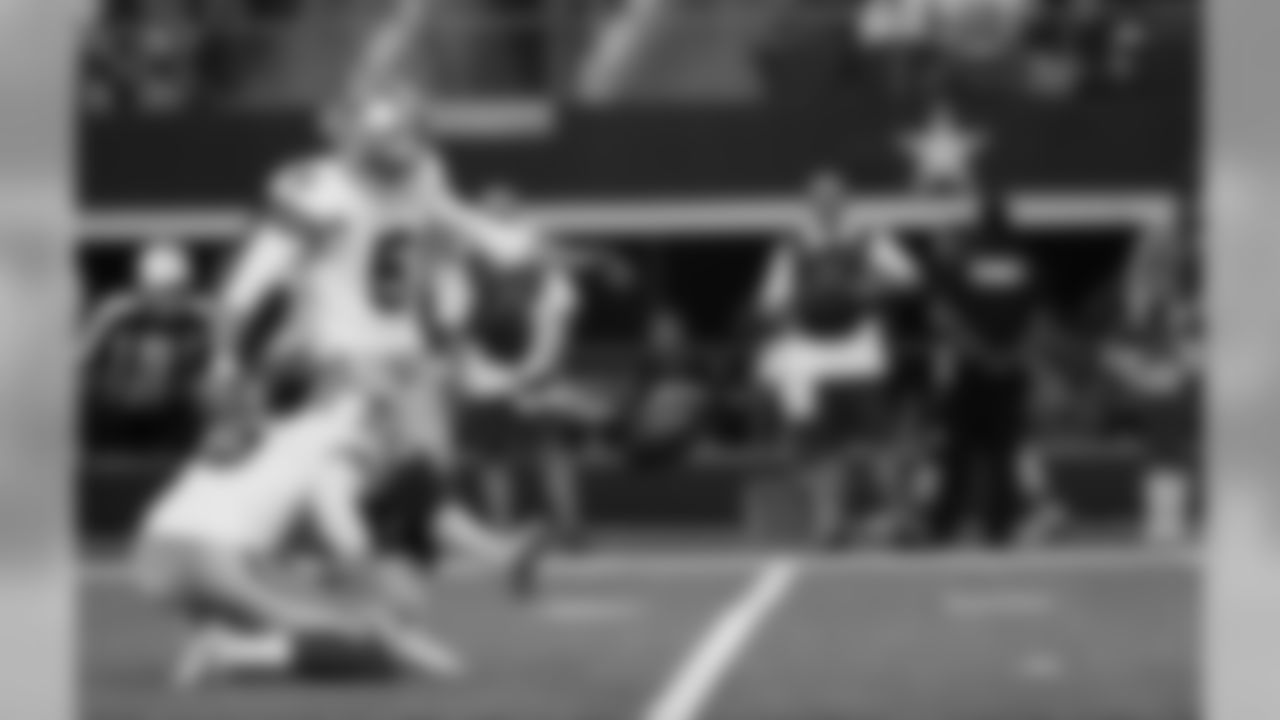 4:40, 1ST QTR, After a 10-minute Cowboys drive, Dan Bailey puts points on the board with a 21-yard field goal, DAL 3 - NYG 0