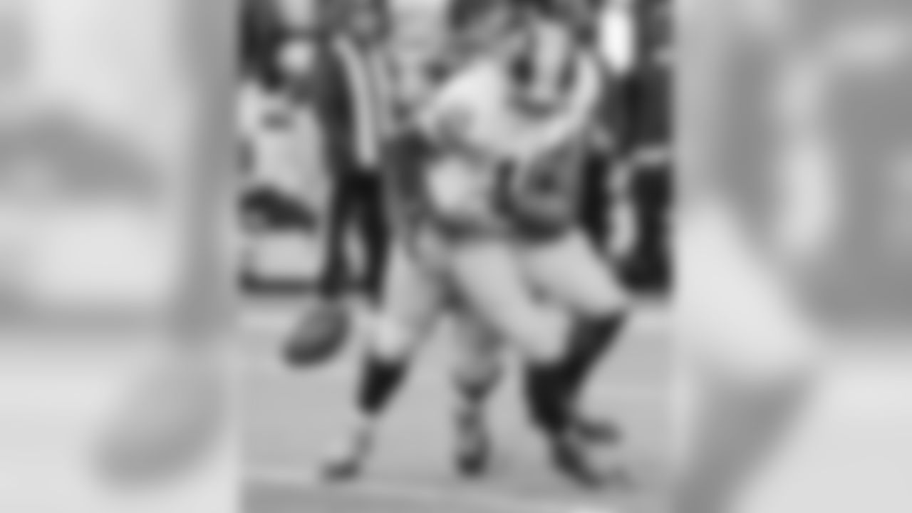 DT Johnathan HankinsAs the Giants brought their three-game total to 22 sacks, second-year defensive tackle Johnathan Hankins accounted for 2.5 on Sunday against the Redskins. Hankins now has 7.0 on the season.