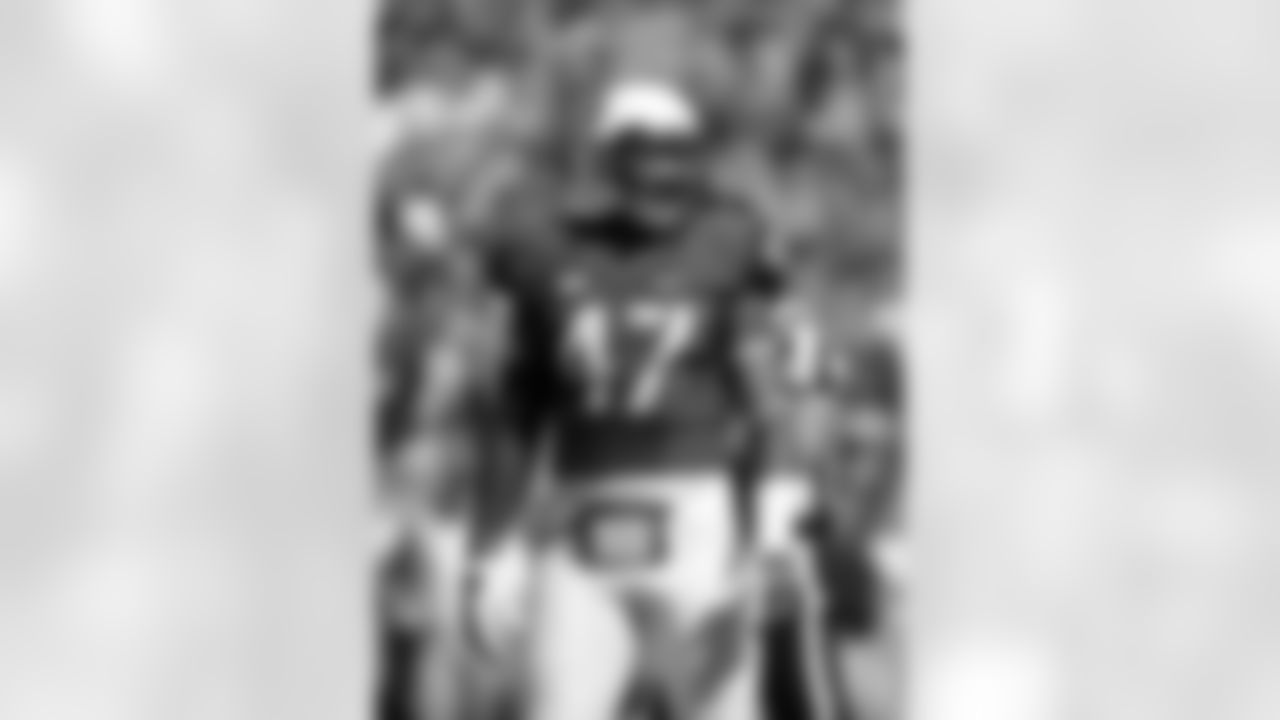 Rd. 3: 35. Cincinnati Bengals: LB Paul Dawson