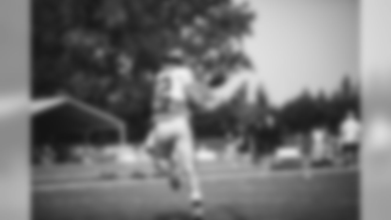 E_18_0815_GiantsLionsPratctice2008