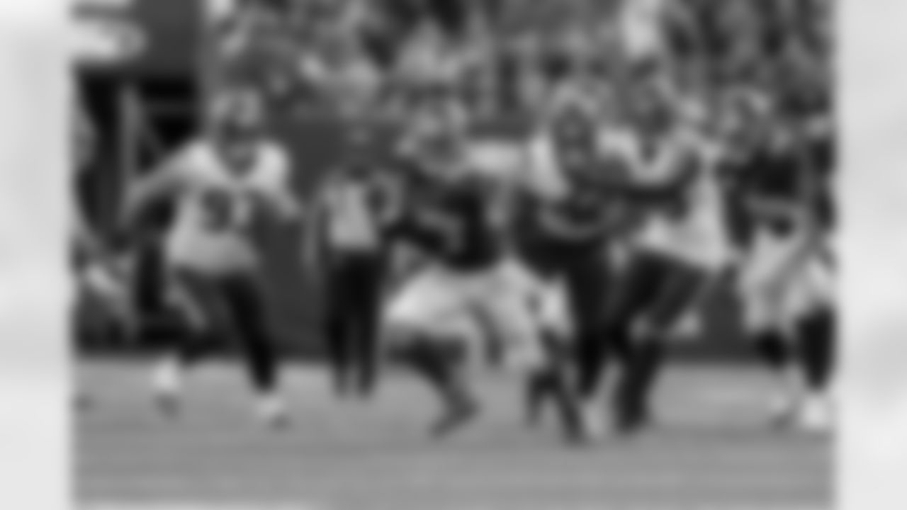 Saquon Barkley (26)