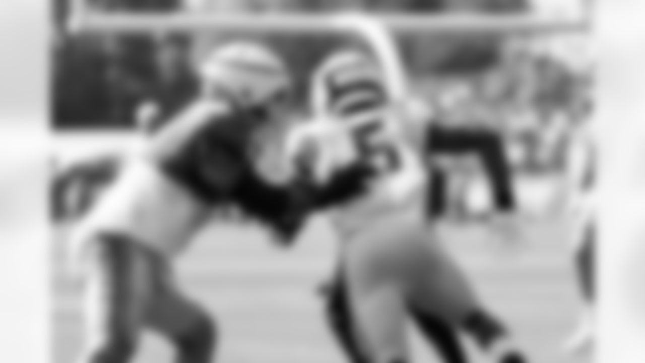 OLB Kayvon Thibodeaux (5)