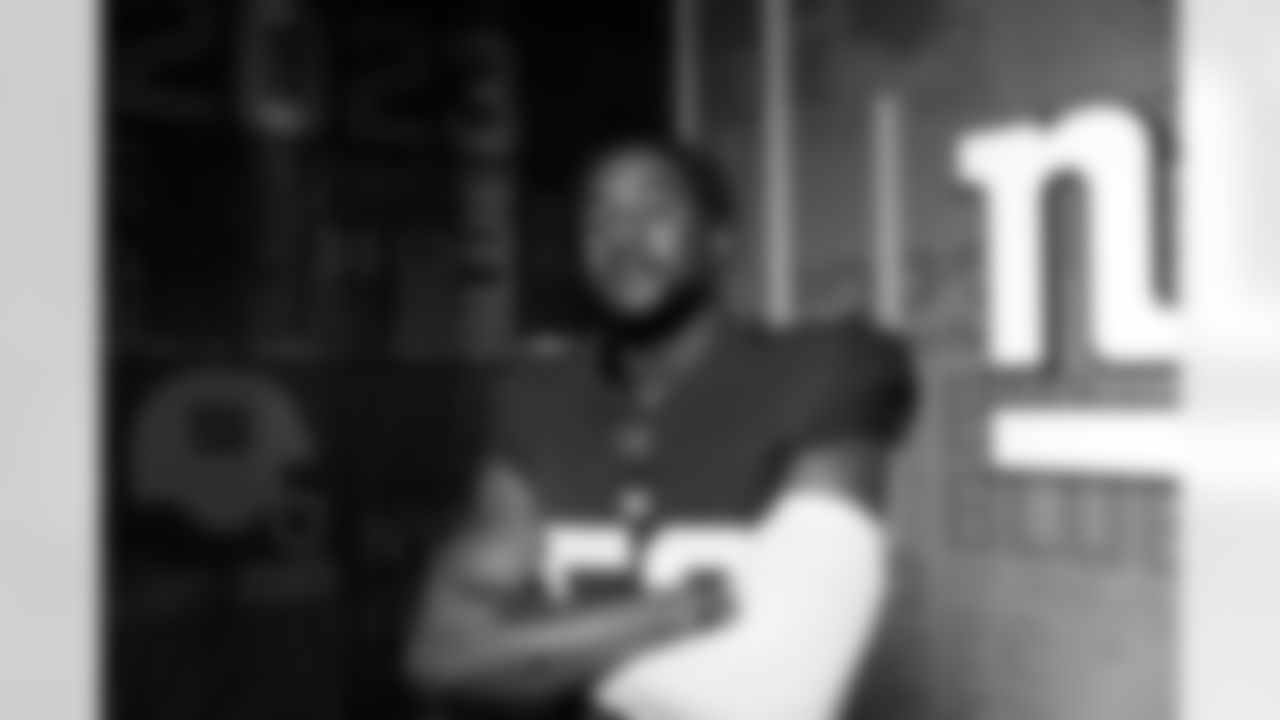 LB Bobby Okereke (58)