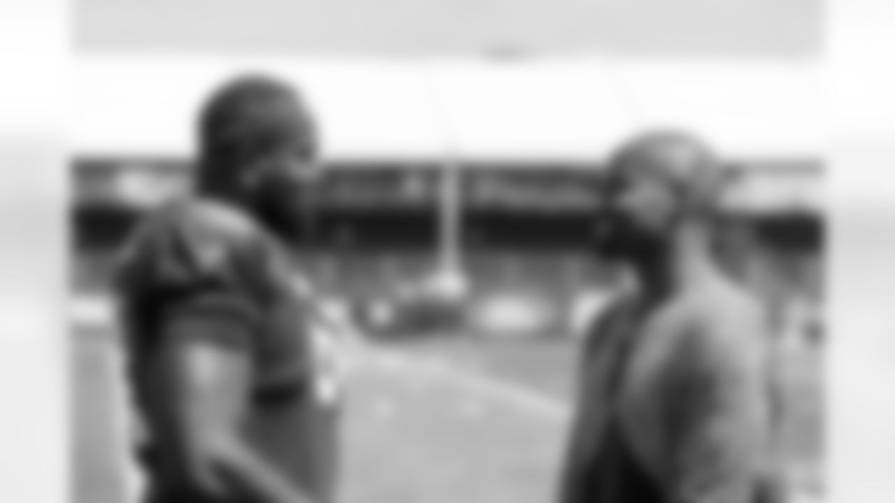 Roy Mbaeteka (61), Osi Umenyiora