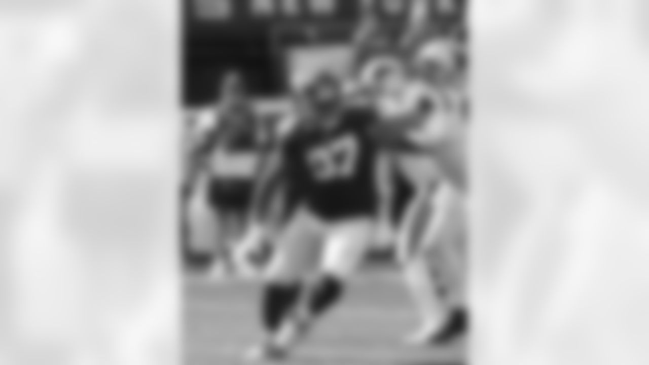 dNew York Giants defensive tackle Dexter Lawrence (97) uring a football game against the Carolina Panthers on Sunday September 18, 2022 in East Rutherford, New Jersey (Evan Pinkus/NY Giants)