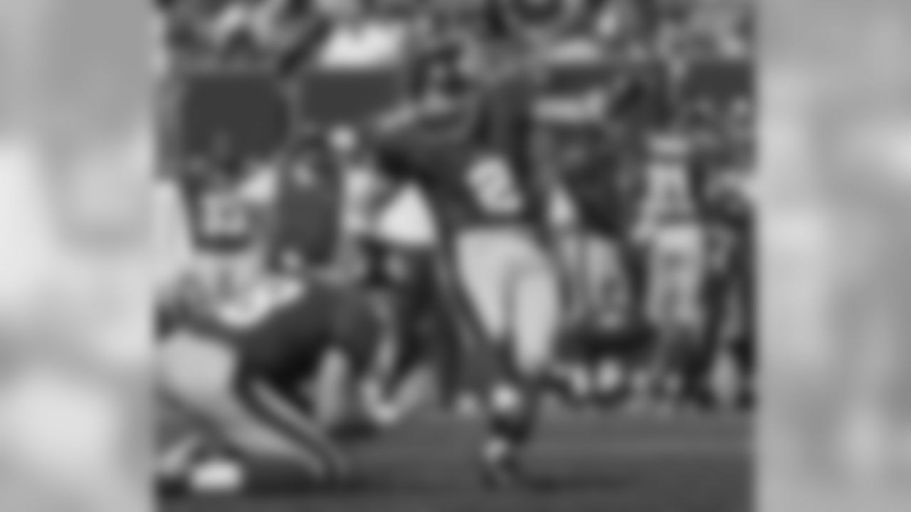 Kicker Jay Feely