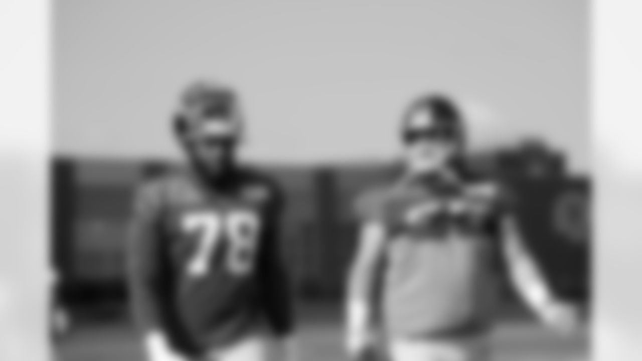 Andrew Thomas (78), Nick Gates (65)