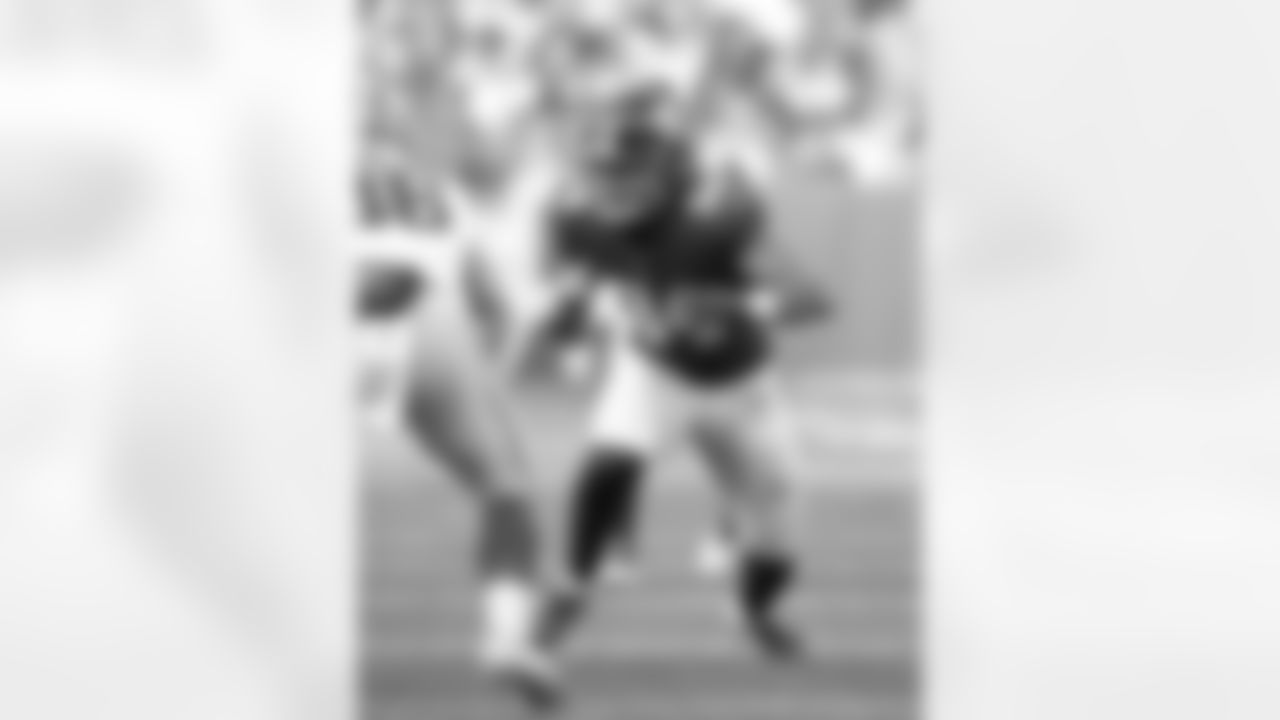 New York Giants linebacker Elerson G. Smith (94) during a week 15 football game against the Dallas Cowboys on Sunday December 19th, 2021 in East Rutherford, New Jersey