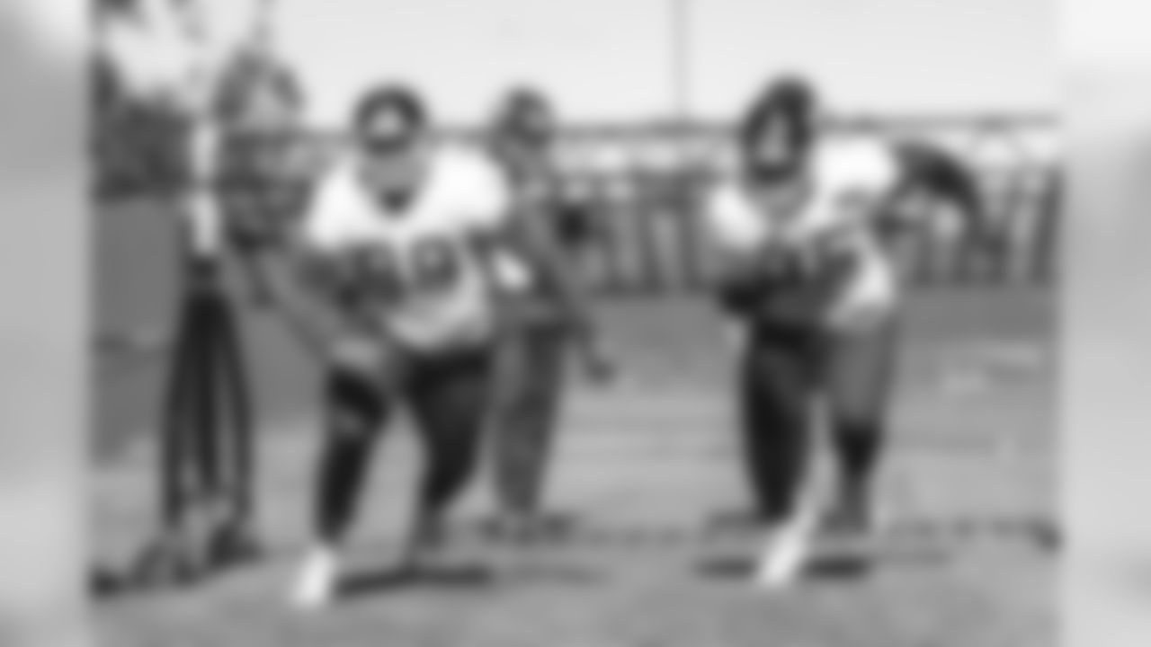 E_18_1025_GiantsPractice003