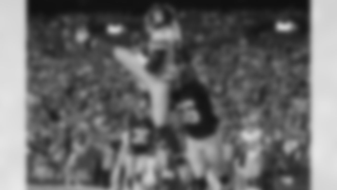 MOST SURPRISING: TE Larry Donnell The former practice squad player, who worked his way into a starting role this season, has quieted questions about the Giants' group of tight ends. While already leading the Giants in most receiving categories heading into Week 4 against Washington, Donnell had a breakout game last Thursday with three touchdowns. He is the first tight end in franchise history with at least four touchdowns and 25 receptions in his first four games.>>WATCH LARRY DONNEL HIGHLIGHTS