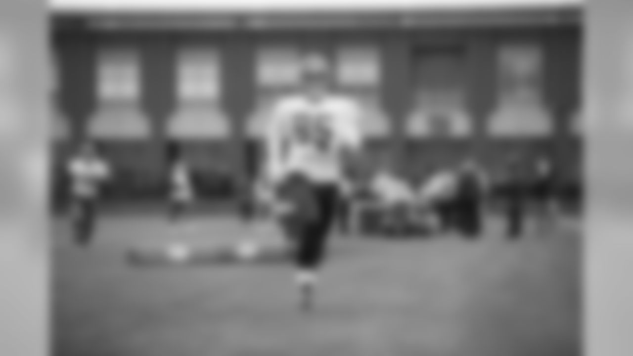 TE Rhett Ellison (85)
