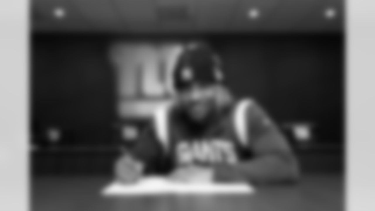 RB Eric Gray - Selection List Signing (May 5)