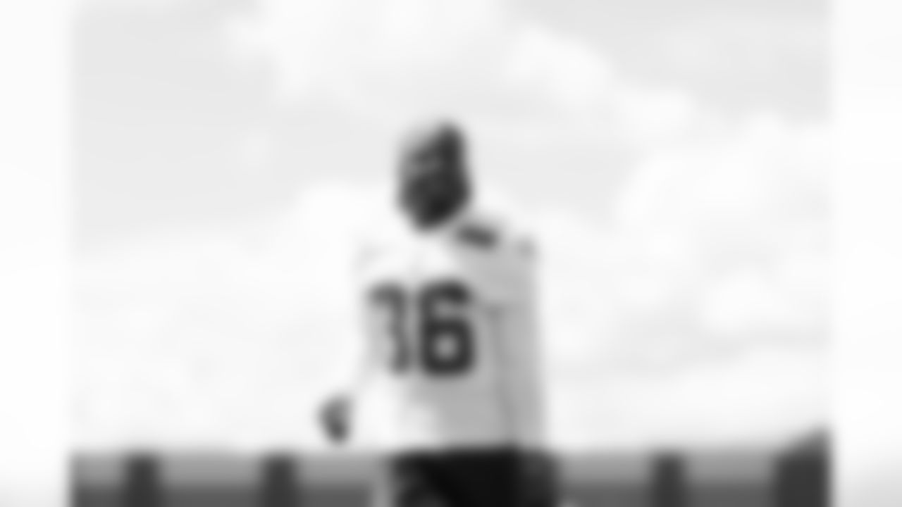 CB Deonte Banks (36)