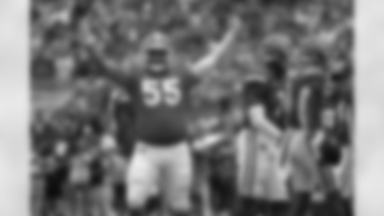 Florida defensive lineman Antonio Valentino (55) encourages the fans during the first half of an NCAA college football game against Alabama, Saturday, Sept. 18, 2021, in Gainesville, Fla. (AP Photo/Phelan M. Ebenhack)
