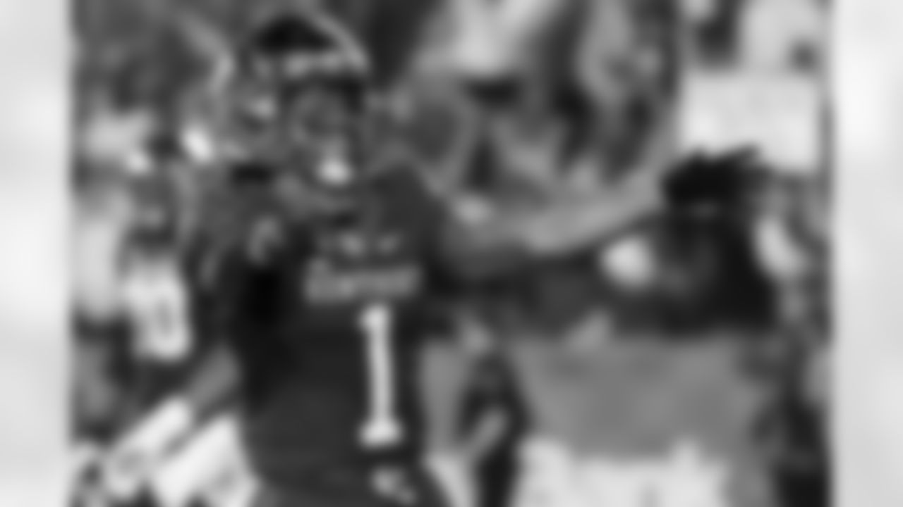 Kentucky wide receiver Wan'Dale Robinson celebrates his touchdown during the first half of an NCAA college football game against LSU in Lexington, Ky., Saturday, Oct. 9, 2021. (AP Photo/Michael Clubb)