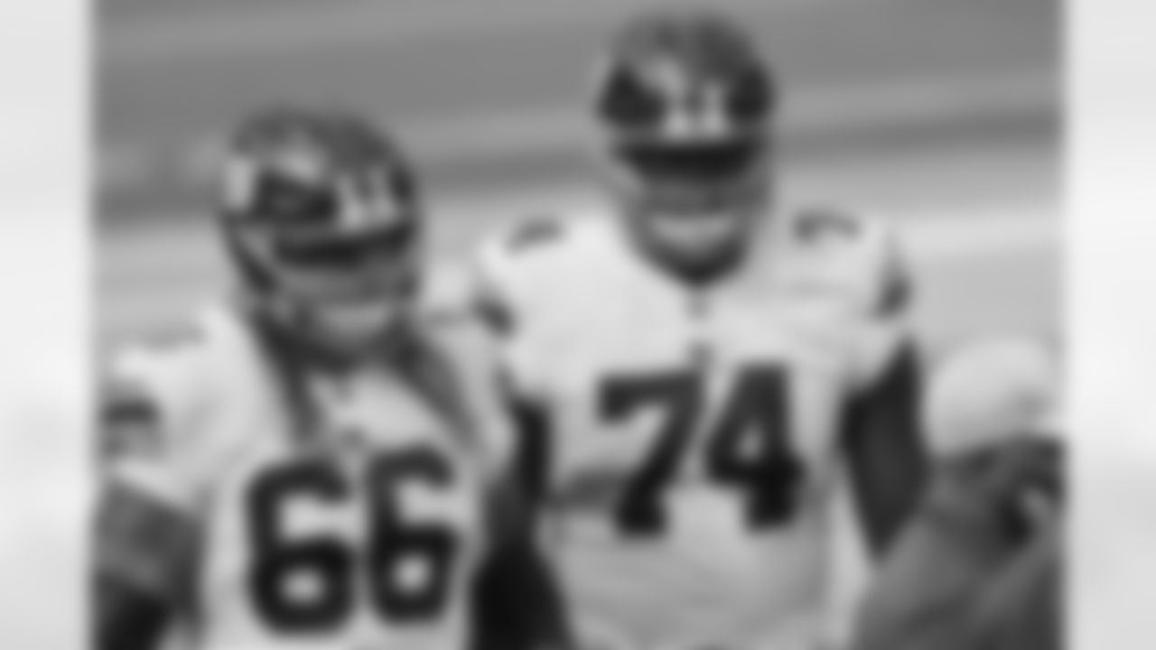 New York Giants offensive tackle Matt Peart (74) walks towards the sideline during an NFL football game against the Los Angeles Rams, Sunday, Oct. 4, 2020, in Inglewood, Calif. Rams won 17-9. (Ben Liebenberg via AP)