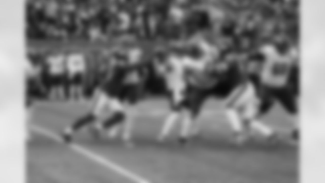 New York Giants linebacker Azeez Ojulari (51) during a NFL football game against the Washington Commanders, Sunday December 4, 2022 in East Rutherford, NJ (Evan Pinkus\New York Giants )