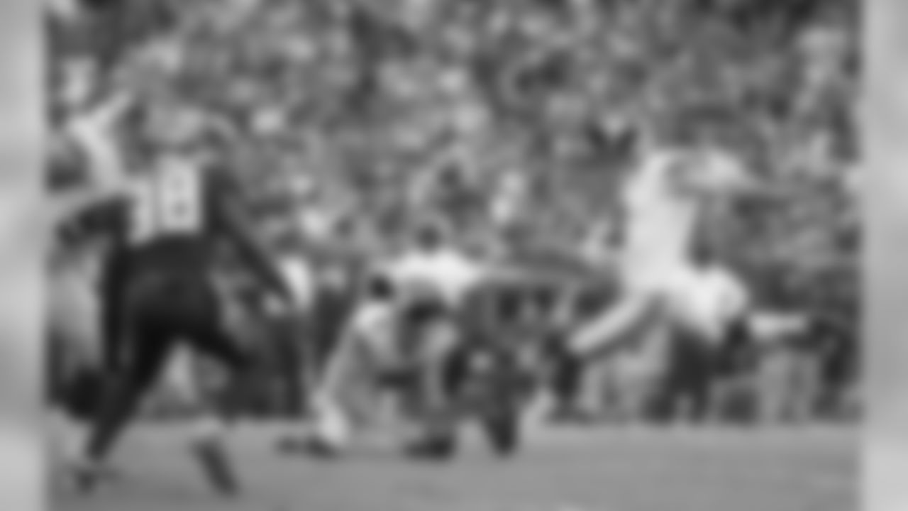 KICKER JOSH BROWN