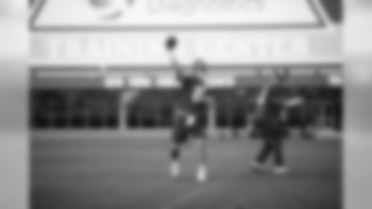 QB Daniel Jones (8)