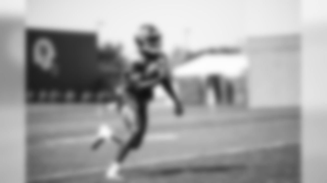 WR Derrick Dillon