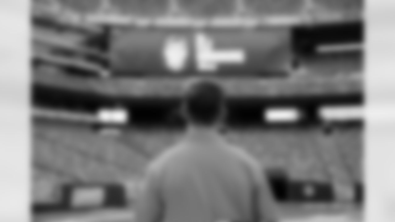 Eli Manning Show promo shoot