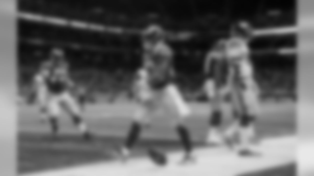 The Rams respond with their own scoring drive on a 10-yard touchdown run by Tre Mason. >>WATCH TRE MASON'S TD
