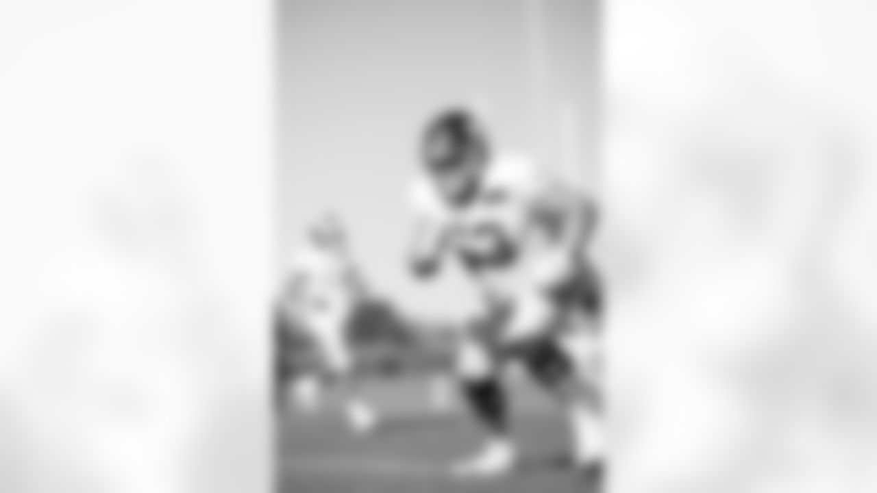 Wes Martin (63)