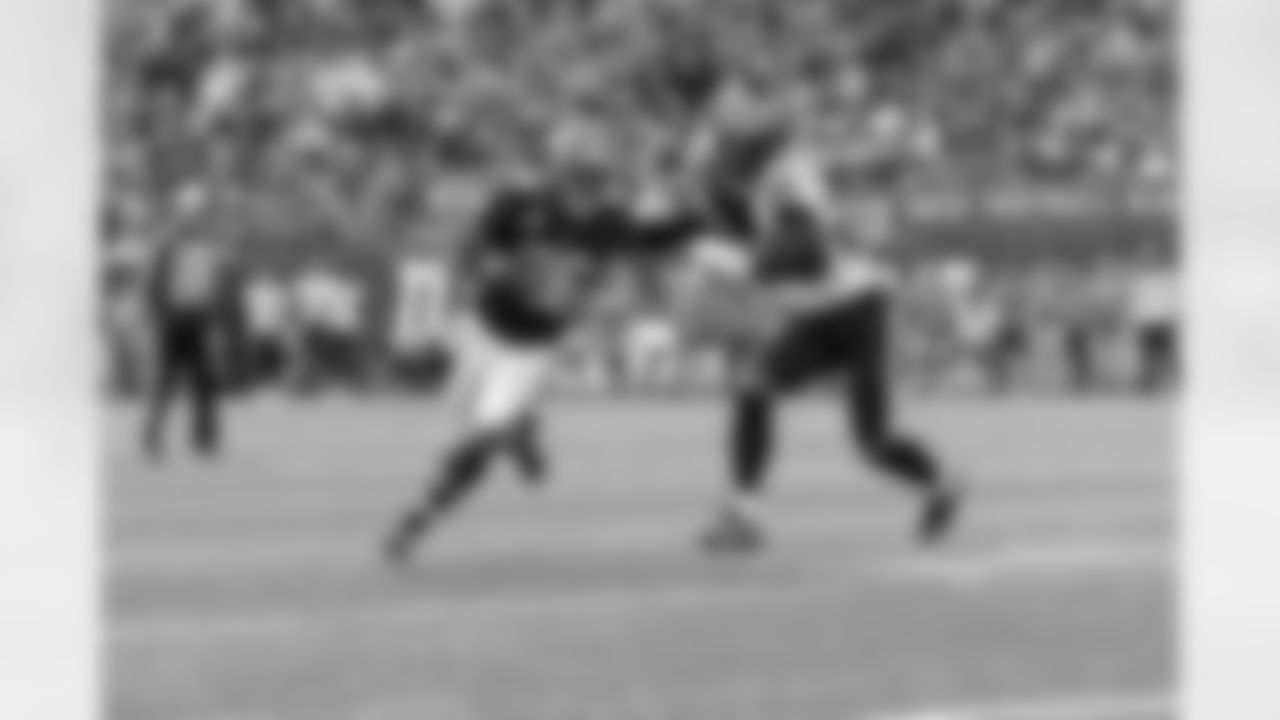 Saquon Barkley (26)