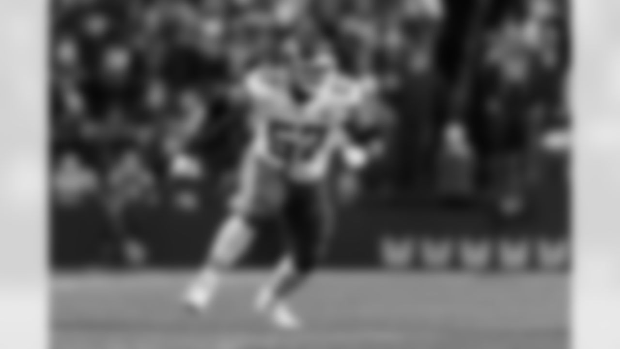 DE Breeland Speaks - Signed to a reserve/future deal