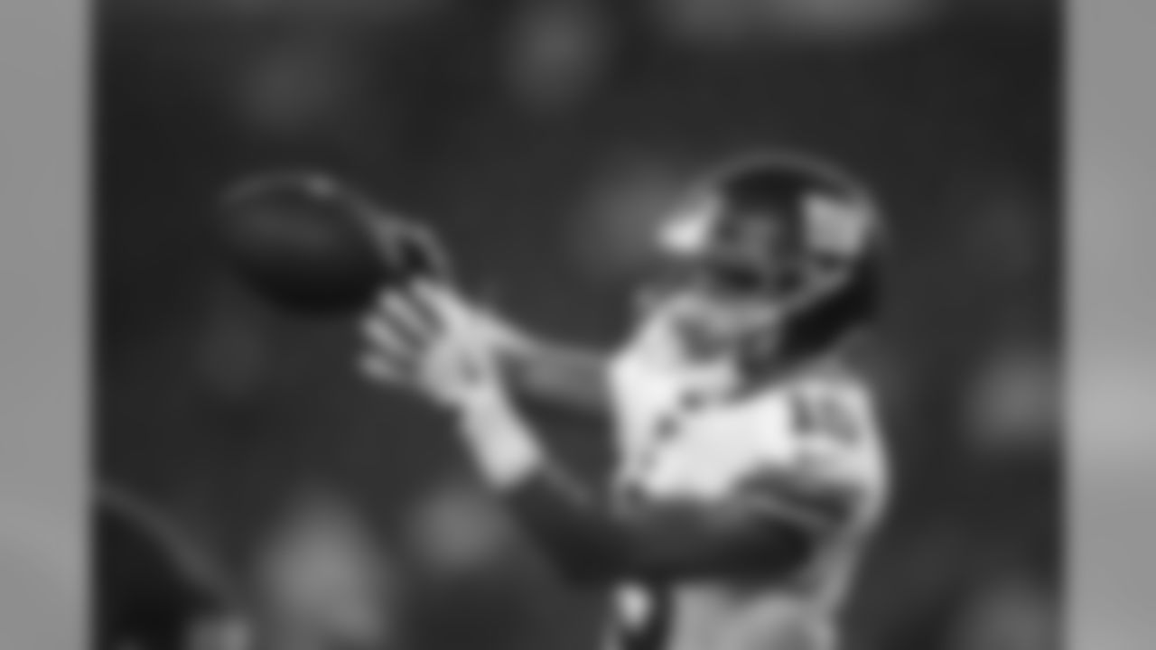 New York Giants' Golden Tate warms up before an NFL football game against the Philadelphia Eagles, Monday, Dec. 9, 2019, in Philadelphia. (AP Photo/Matt Rourke)