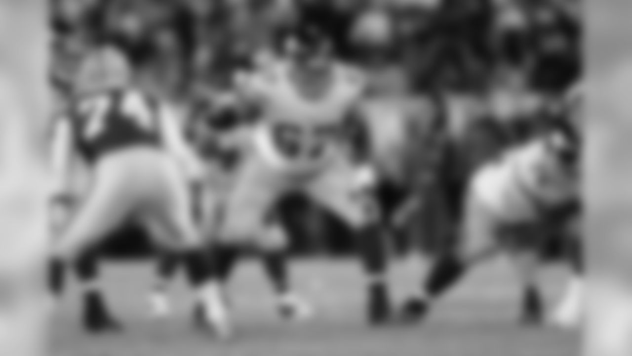 OT Kareem McKenzie: Signed by the Giants March 4th, 2005
