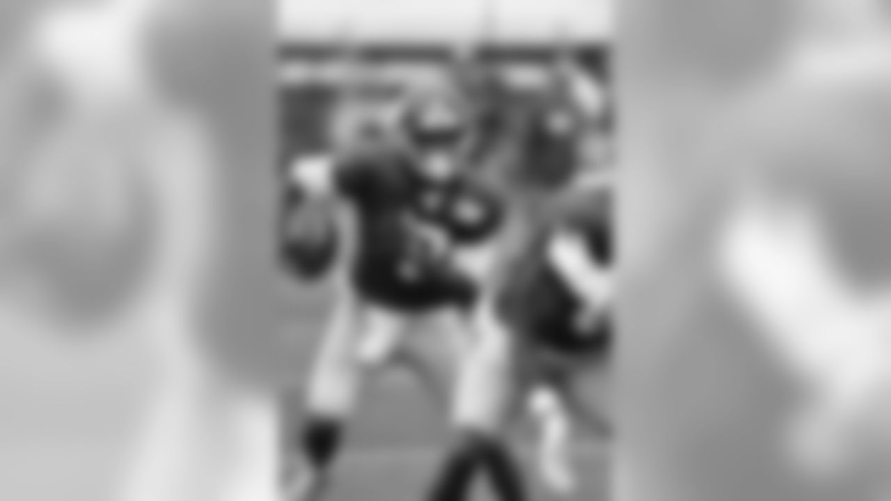 Giants hit the practice field on Monday