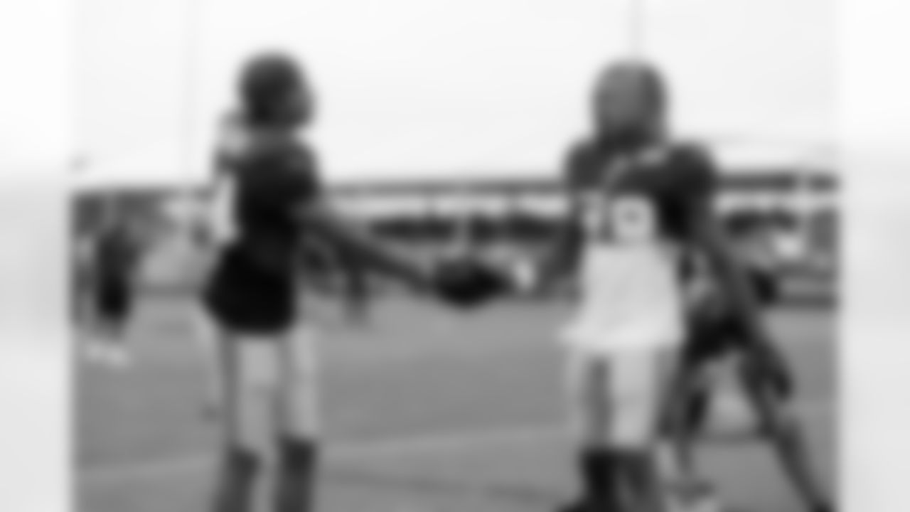 CB Nick McCloud (44), S Xavier McKinney (29)
