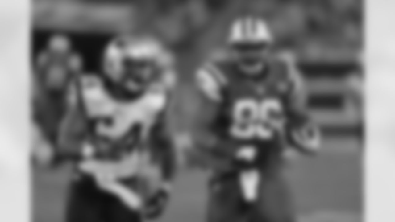 TE 86 Jeff Cumberland(Backups: Kellen Winslow, Konrad Reuland, Hayden Smith, Chris Pantale, Mike Shanahan)