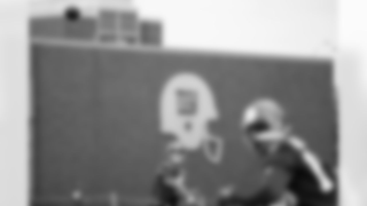 QB Daniel Jones (8)