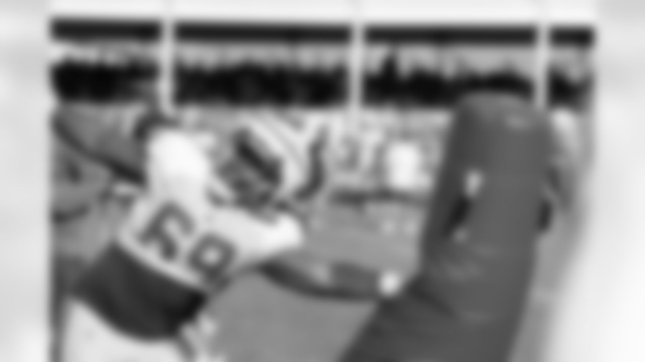 DT Brandin Bryant (69)