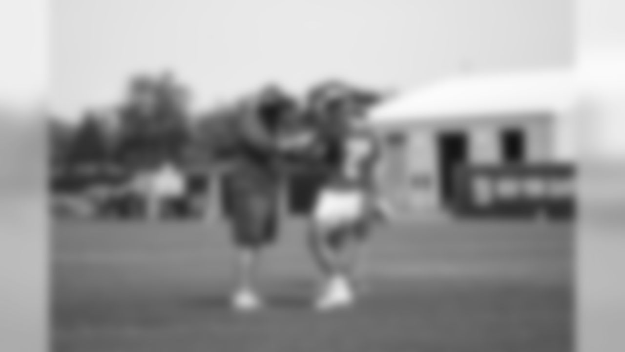 RB Saquon Barkley