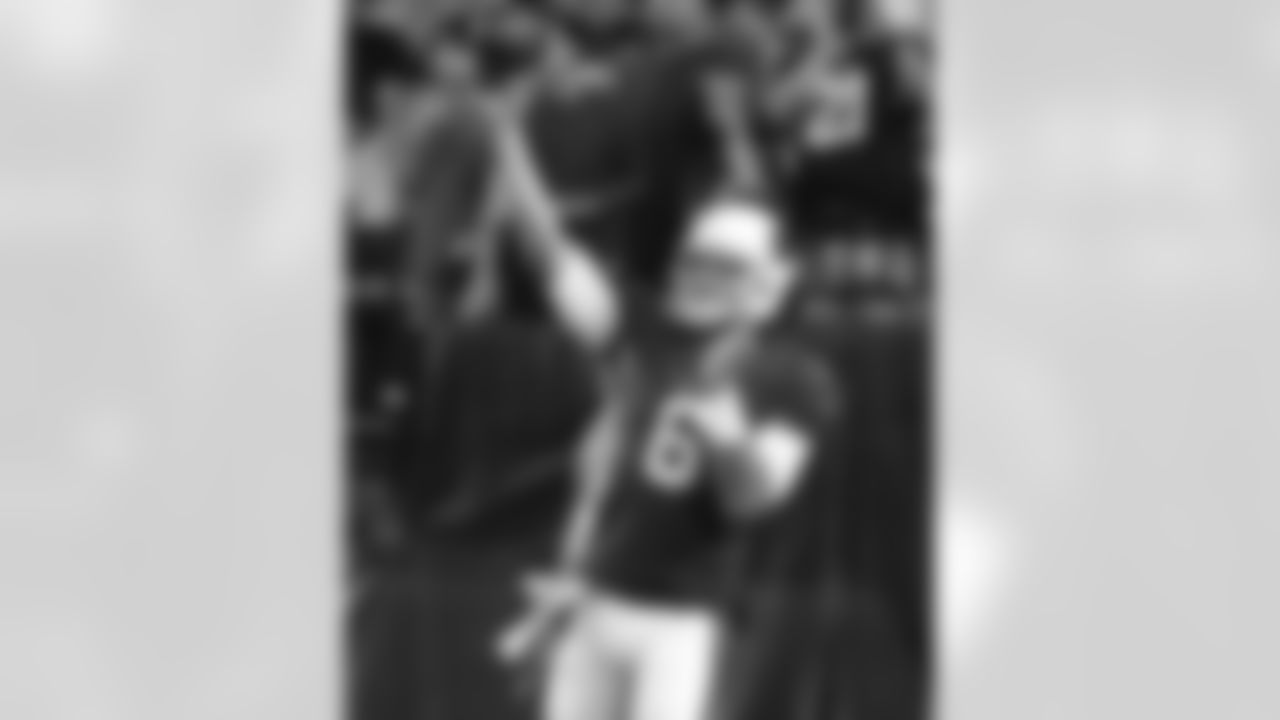 QB LOGAN THOMAS
