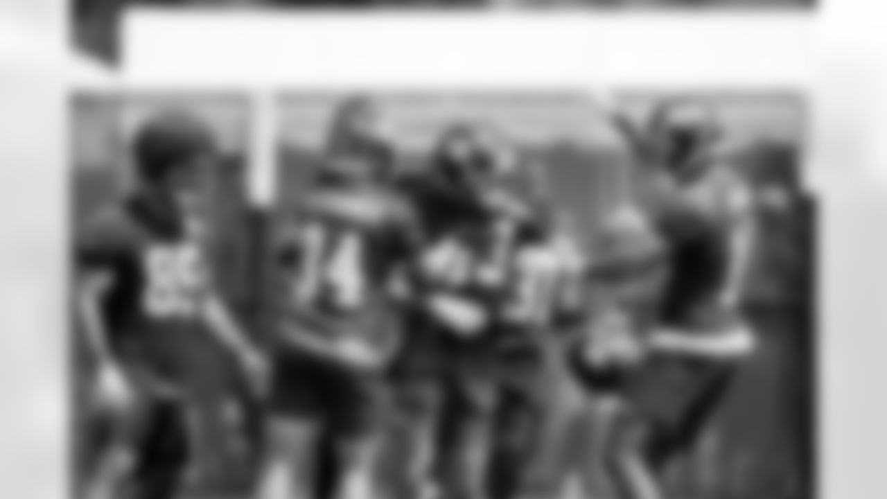 WR David Sills V (13),