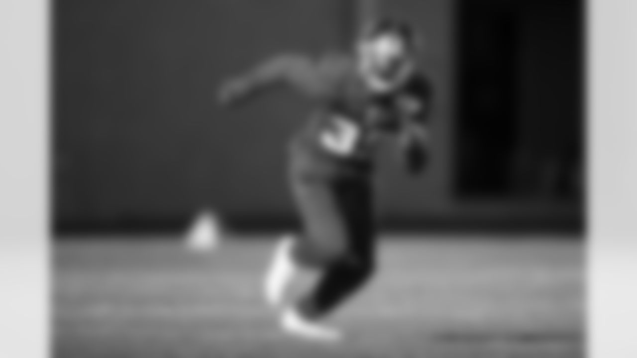 Trenton Thompson (39)