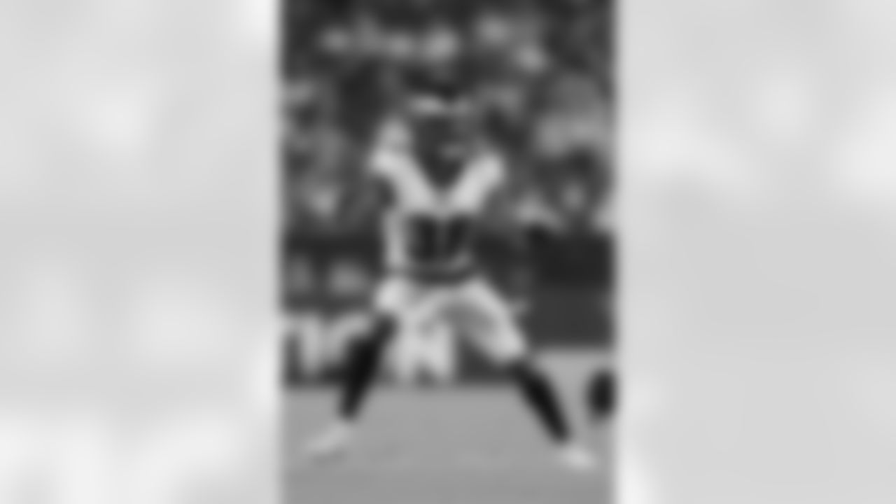 DB Michael Jacquet