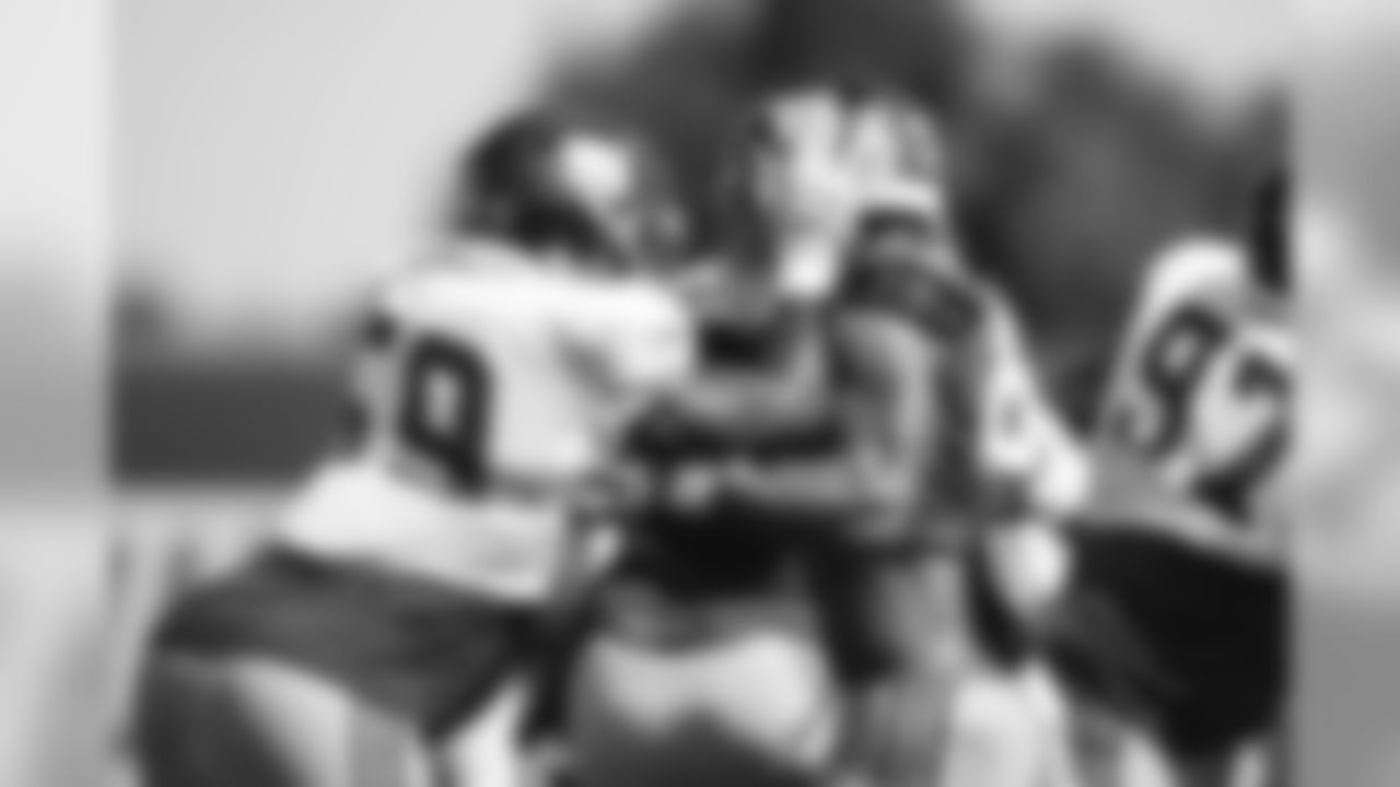 OLB Lorenzo Carter (59), TE Evan Engram (88)