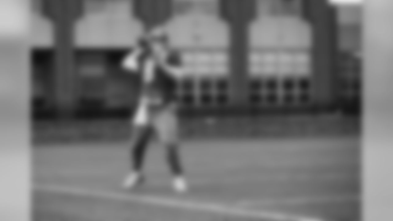 QB Daniel Jones (8)