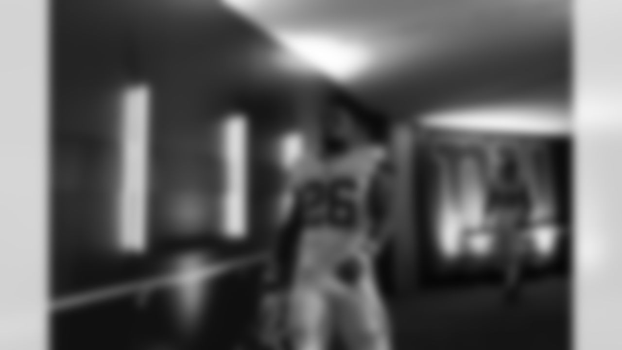 Saquon Barkley (26)