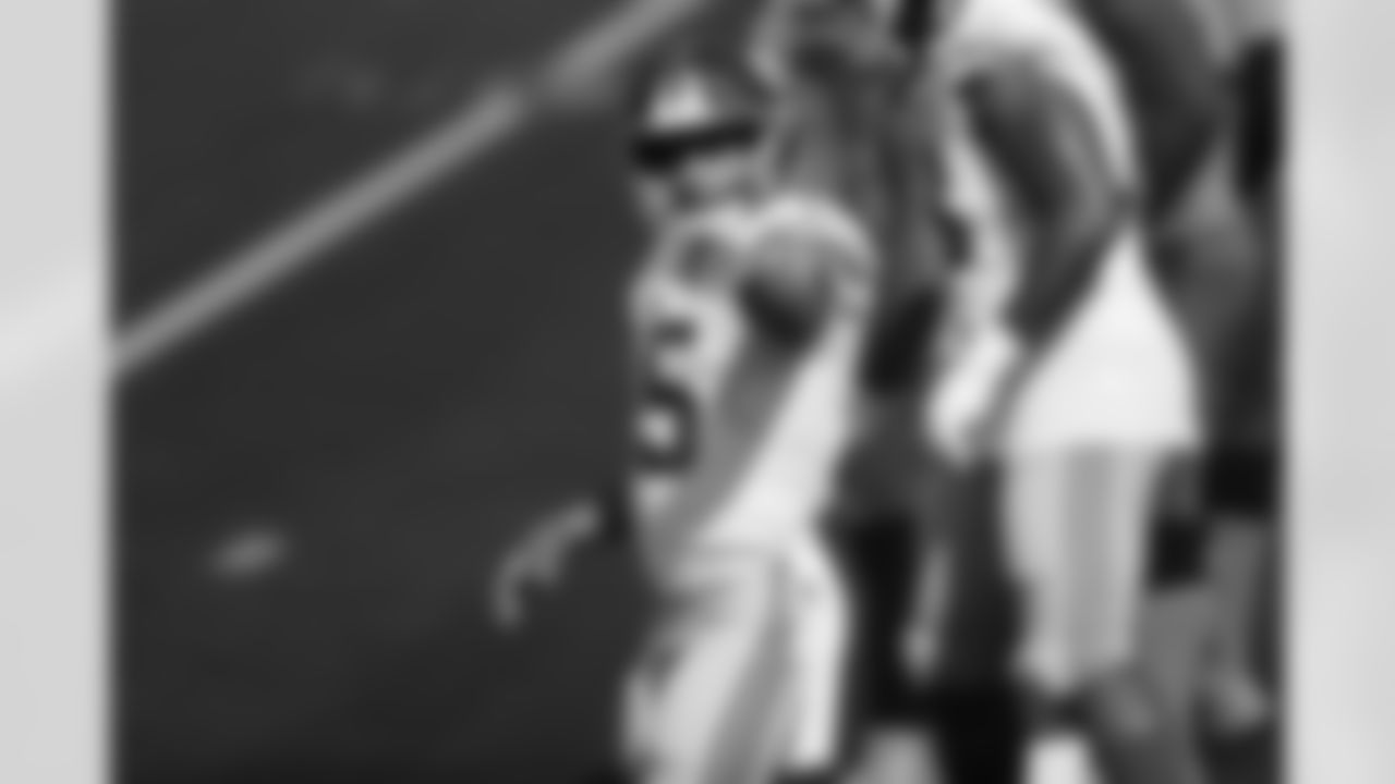 New York Giants wide receiver Golden Tate (15) lines up out wide during an NFL football game against the Los Angeles Rams on Sunday, October 4, 2020 in Inglewood, California. (Ben Liebenberg/NFL)